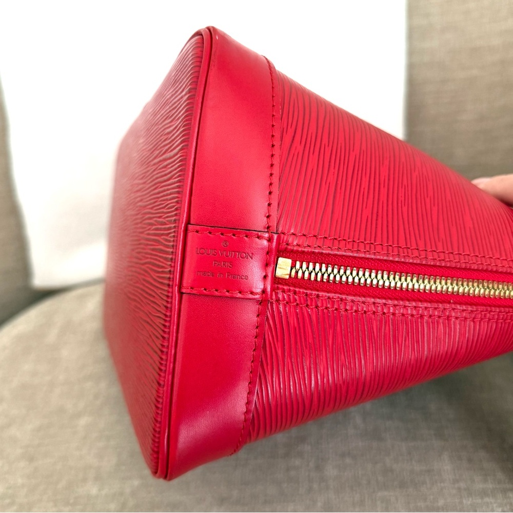 Authentic Louis Vuitton Alma bag M52147 red Epi leather with strap medium - Picture 7 of 16